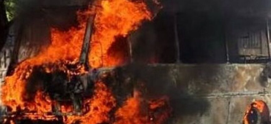 Російські окупанти вдарили по рейсовому автобусу на Дніпропетровщині