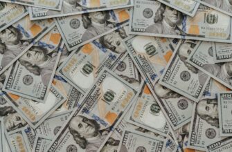 Курс валют 26 серпня: скільки коштують долар та євро сьогодні