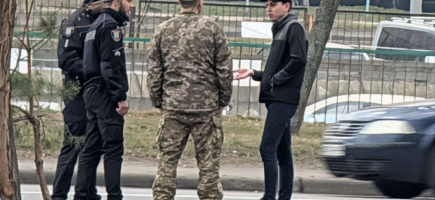 Чому перевірки ТЦК марні без комплексних змін: юрист Танасійчук про цифровізацію справ та ВЛК