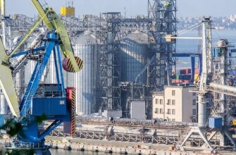 «У порту загоряння» — у Москві та Усть-Лузі прогриміли вибухи після масованої атаки дронів