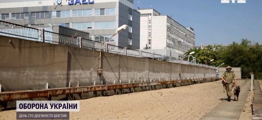 Запорізька АЕС раптово знеструмлена, станцію перевели на генератори Запорізька АЕС раптово знеструмлена, станцію перевели на генератори