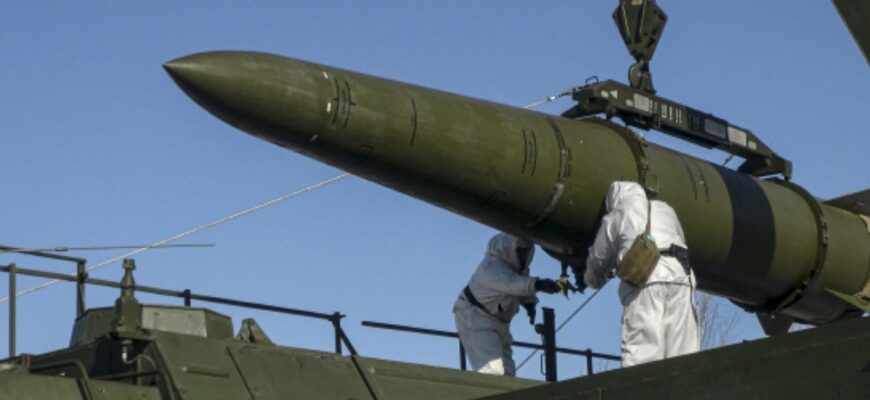 Чому українським силам складно знищувати російські ракетні комплекси на марші