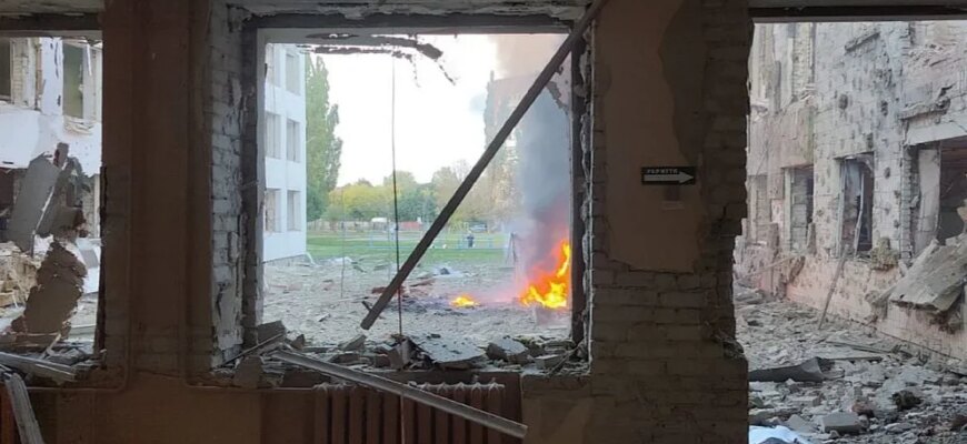 Авіабомба РФ поцілила просто у школу під час уроків: усередині було близько 100 людей