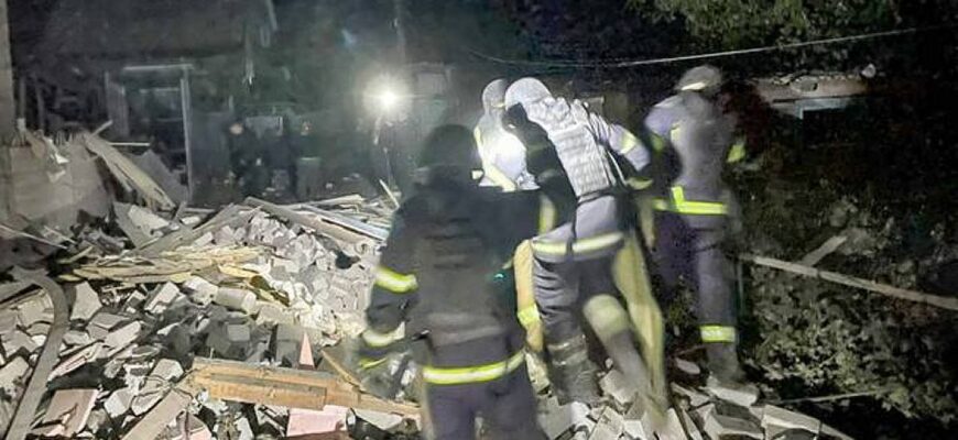 Загинуло подружжя та зруйновано будинки — ворожі дрони вдарили по Харківщині