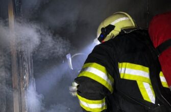Мешканці самостійно евакуювалися на вулицю — у житловій п’ятиповерхівці на Львівщині спалахнула пожежа