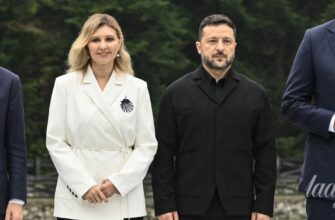 Олена Зеленська з’явилася у Буковелі в елегантному жакеті на затин та з брошкою