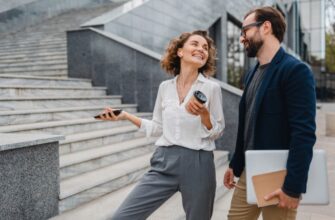 Вітатися через поріг не можна – ця прикмета оберігає від сварок