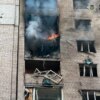 Уночі російський дрон поцілив у квартиру в Києві та забрав життя 14-річного підлітка