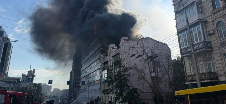 Пожежа та значні руйнування — ворог завдав удару по відомій столичній клініці
