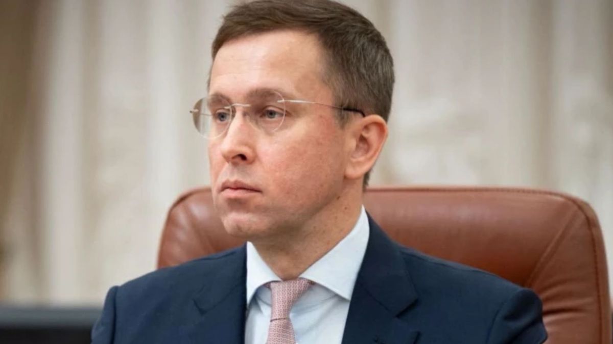 Уряд зупиняє витрати на бруківку та нетермінові ремонти по всій Україні