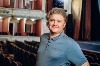 Назар Задніпровський показав свою столичну нерухомість та спадковий заміський будинок