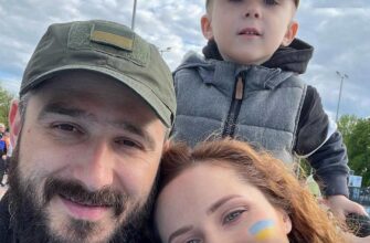 Андрій Федінчик і Наталка Денисенко разом прийшли на свято Першого дзвоника сина