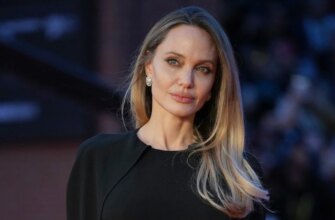 Анджеліна Джолі сама платить за всі поїздки в Україну – і сама обирає, куди їхати