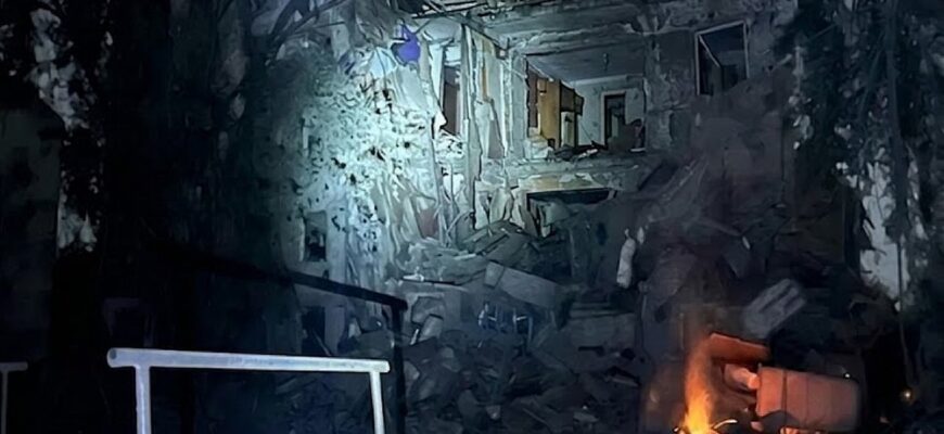 3 загиблих та 4 поранених: окупанти вдарили по житлових будинках і авто на Запоріжжі
