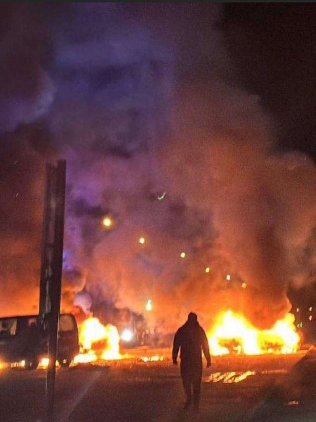 Крики людей з-під завалів: ворог у вівторок увечері вдарив прямо по житлових будинках
