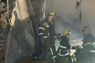 Ввечері ворожий дрон влучив у будинок у Вишневому – є поранені