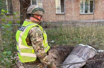 Пів тонни вибухівки просто під підʼїздом: надскладна операція з порятунку житлового кварталу Києва