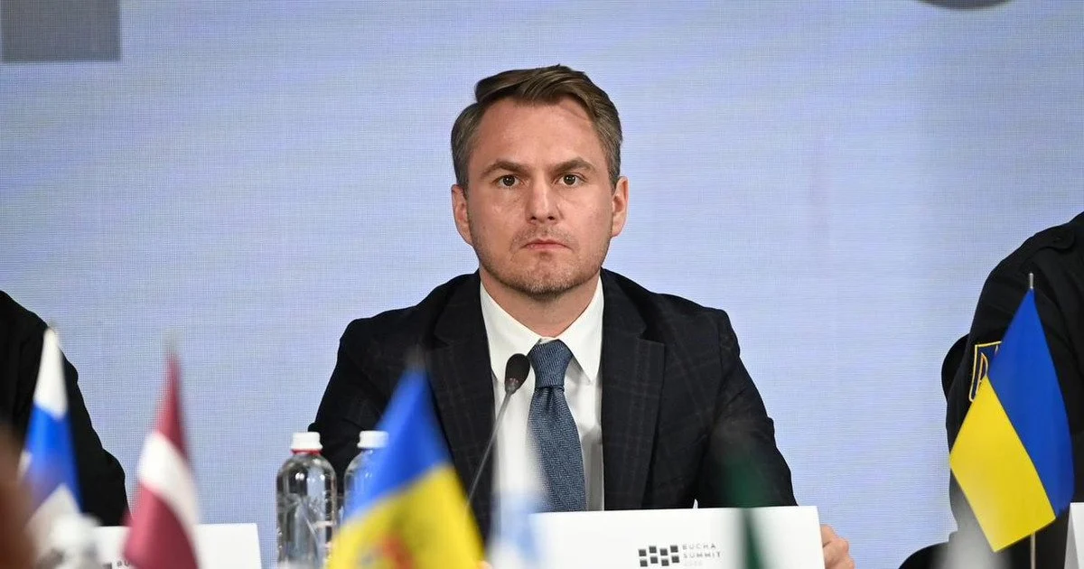 Ексгенпрокурор Кравченко після гучного скандалу виїхав з України та оселився в Європі