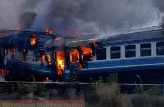 «Вогонь гасили, а ворог бив знову» — рятувальники про подвійну атаку РФ на потяг на Сумщині