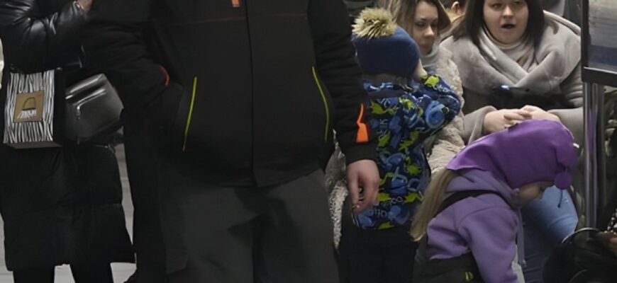 Метро на Сирецько-Печерській працюватиме під час тривог, а комендантську скоротять