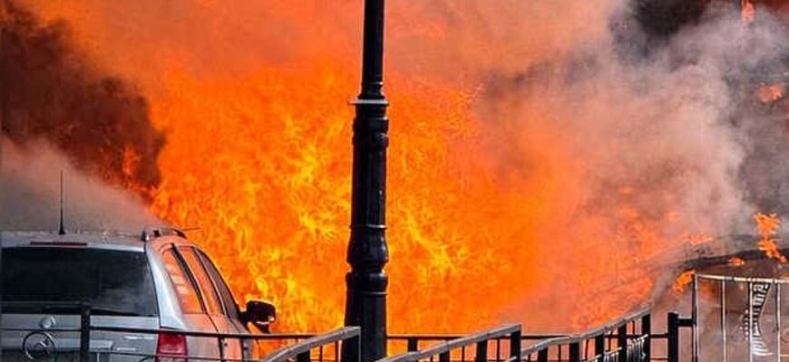 Мер Києва підтвердив влучання безпілотника в офісну будівлю у столиці
