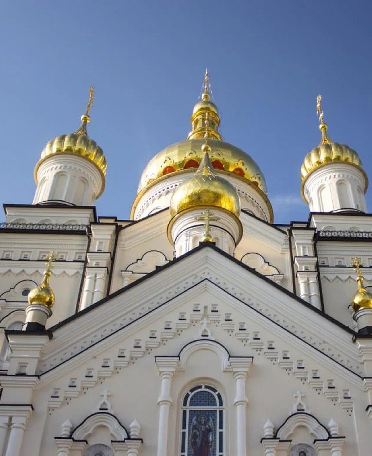Православне свято 27 вересня тягне за собою три суворі заборони: що не можна робити цього дня