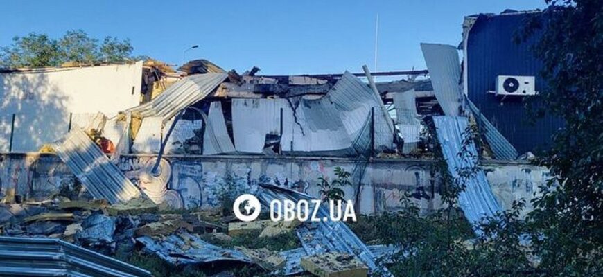 «Зупинили кровотечу й стабілізували стан» — патрульні показали перші хвилини після атаки дронів на Київ