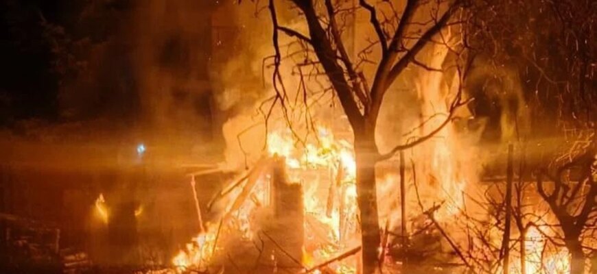 Двоє загиблих у Києві після нічної атаки РФ: врятовано 13 людей