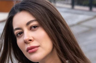 Після заручин із військовим Раміна Есхакзай поділилася деталями зустрічей і зізналася, на що йде заради стосунків