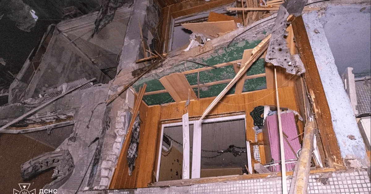 Десятки людей постраждали — росіяни завдали прямого удару по житловому будинку в Харкові