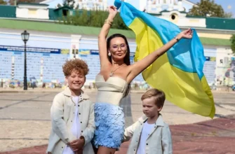 Анна Саліванчук вразила мережу рідкісними кадрами з 6-річним сином у день його першого дзвоника