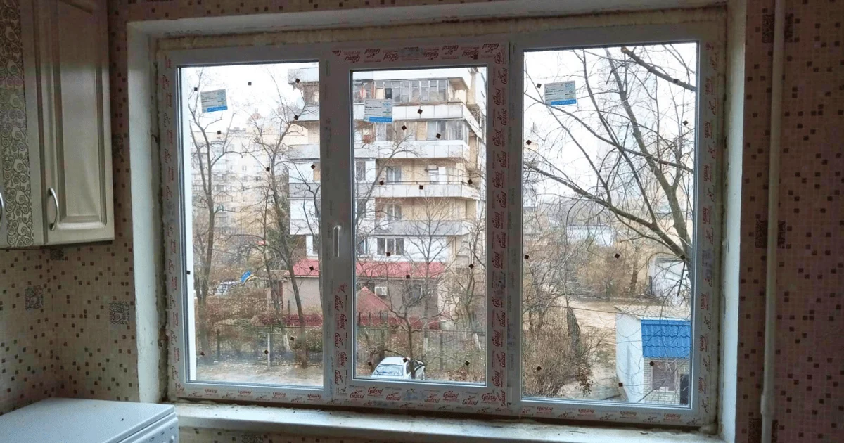 З вікон більше не тягнутиме холодом — експерт розкрив головні правила вибору та догляду за пластиковими рамами