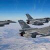 Польща підняла авіацію та посилила ППО через атаку російських безпілотників на захід України
