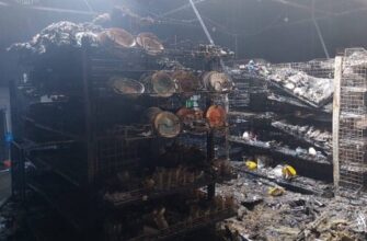 В оперативних службах повідомили про наслідки ворожого удару по супермаркету з людьми на Київщині