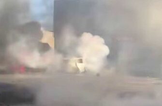 Росіяни вдарили по ТРЦ у центрі Павлограда: двоє загиблих, щонайменше 18 постраждалих