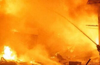 Ворожа армія завдала удару по Київщині та спричинила пожежі у трьох районах