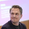Ексгенпрокурор Кравченко виїхав за кордон на елітному таксі замість службового авто