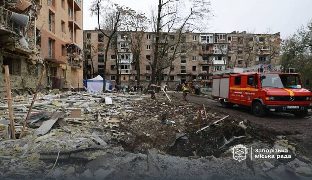 «Підкинуло на ліжку»: балістичний удар по Запоріжжю розтрощив багатоповерхівки!