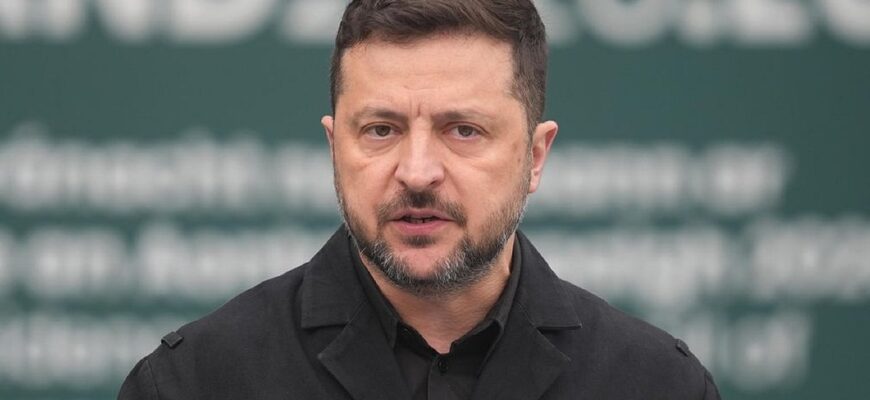 “Не грайтеся з людьми”: Зеленський різко відповів на закиди щодо затягування війни
