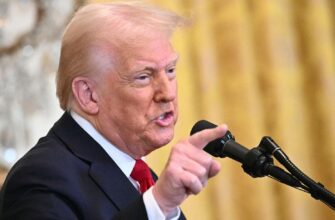 Трамп каже, що Росія поводиться нормально і майже нічого не робить щодо України