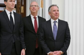 Таємні перемовини США й Росії: війну в Україні відсунули на другий план