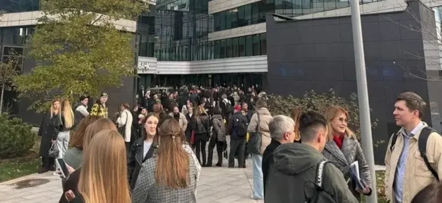 Масована атака дронів на Москву: в урядових хмарочосах зник зв’язок, небо закрили!