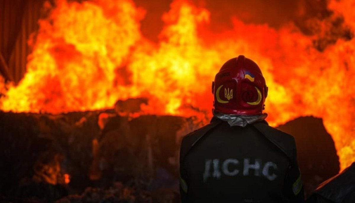 Армія рф масовано вдарила ракетами по Києву: у кількох районах спалахнули пожежі