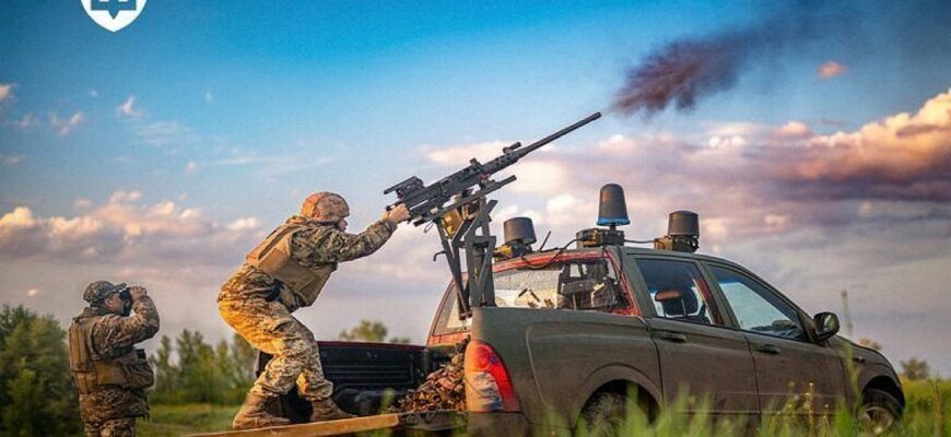Масована нічна навала: окупанти запустили балістику та 180 дронів, є влучання