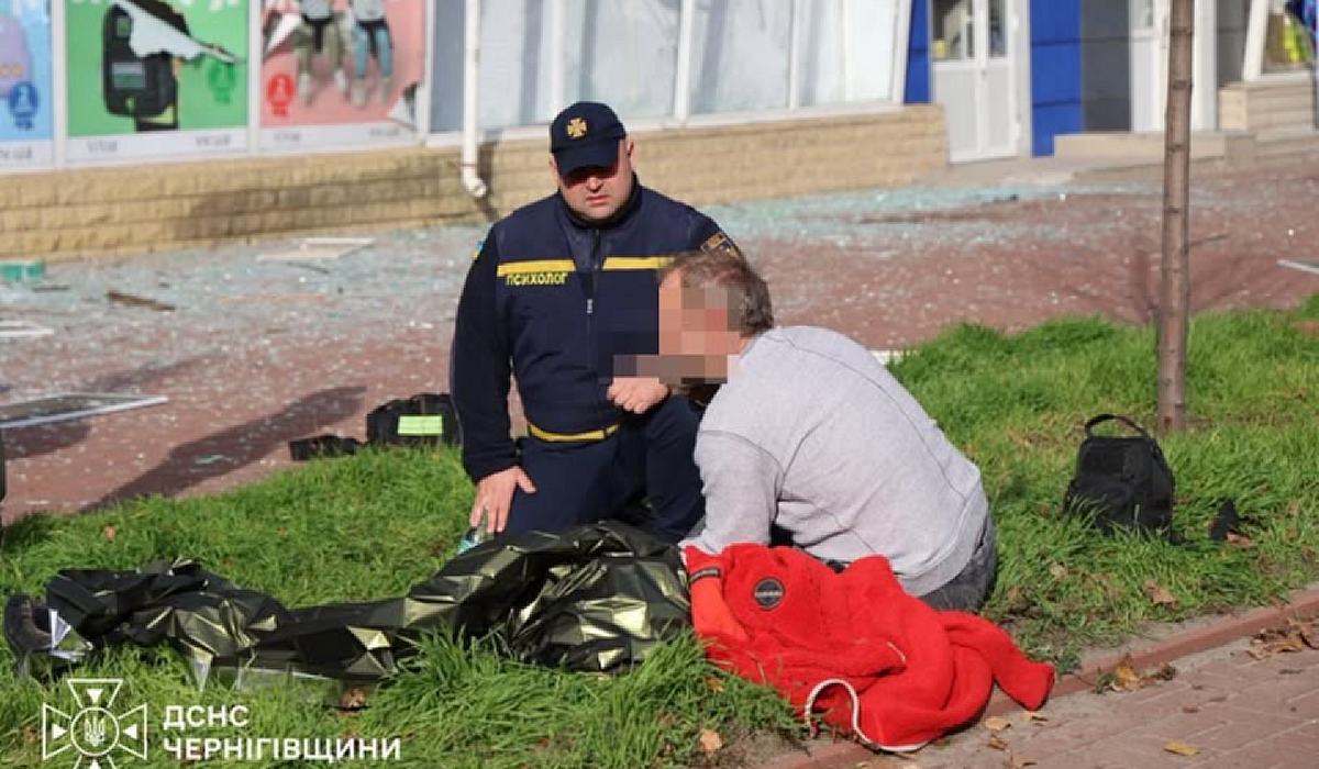 Трагічний удар по центру Чернігова забрав життя юних дівчат: є поранені!