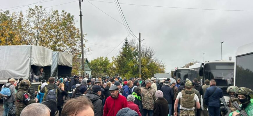 Евакуація з Олешок: жителів везуть через Анапу та Білорусь, названо складний маршрут