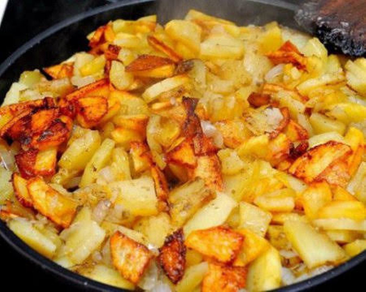 Секрет хрусткої скоринки: як смажити картоплю, щоб вона виходила щоразу