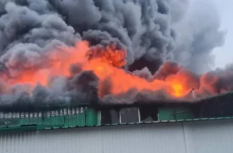 Пожежа охопила складські приміщення – російські дрони вдарили по промпідприємству на Волині