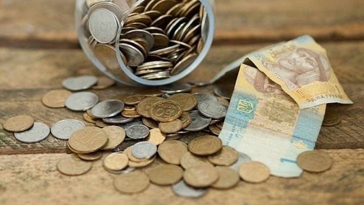 Кинуті на ліжко чи стіл монети накличуть злидні: де в оселі не можна тримати дрібні гроші