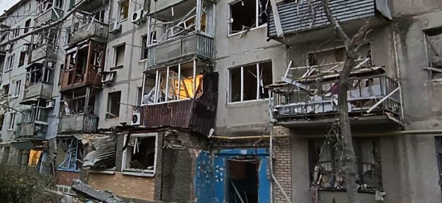 Під завалами у Слов’янську шукають людей: число жертв нічного удару зросло!